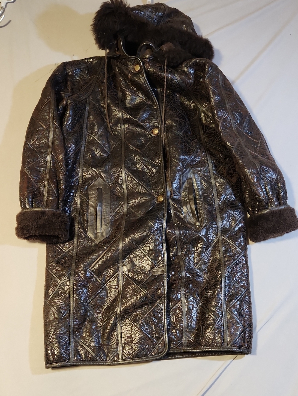 Vintage Dark Brown Shearling Patchwork Coat With Detailed Leather Engravings